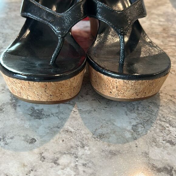 EUC UGG Wedge Sandal (size 9.5) - Picture 3 of 7